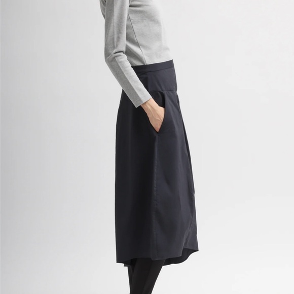 Tibi Nylon Asymmetrical Balloon Skirt - Picture 2 of 8